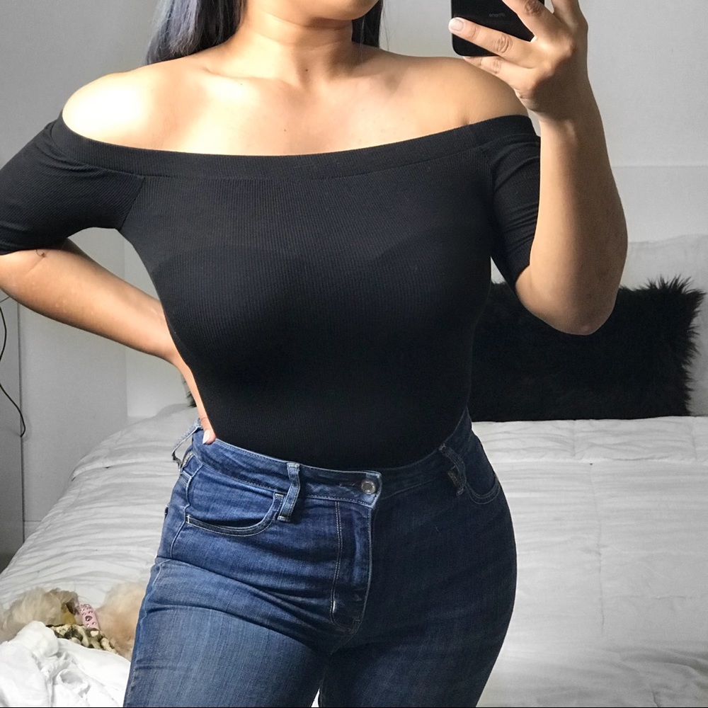 Off the shoulders body suit